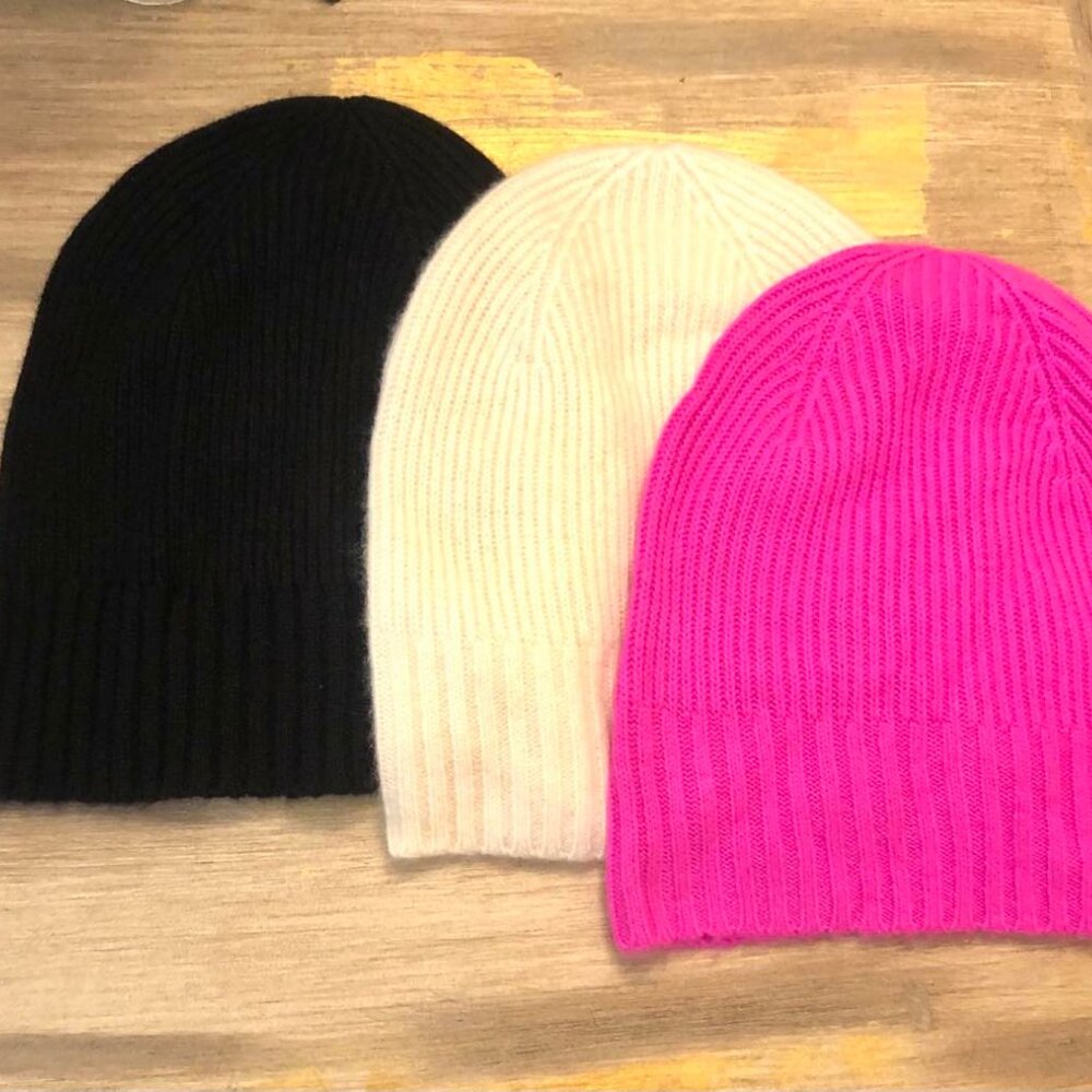 NORDSTROM 100% Cashmere Rib Sweater Knit Beanie Hat in Pink Black or Beige NWT
